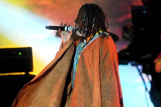 Concert at the Carthage International Festival Ivorian Tiken Jah Fakoly is an icon for the entire African continent, it is also Francophone Reggae artist most recognized in the world, with a record demimillion sold in France, a victory of the Music in 2003, and a concert at Bercy in 2011. Carthage International Festival 