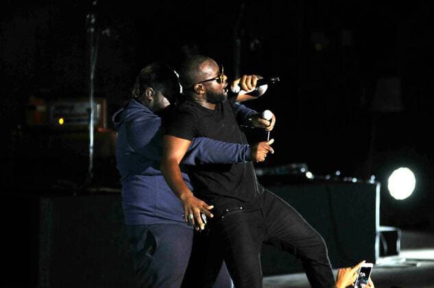 Concert at the International Festival of the Author, composer, performer, Master Gims is an emblematic artist of the French music scene with tubes that invade the radio and television. Leader of Sexion Assault, the French group has sold over two and a half million albums, Maitre Gims, born in 1986 in Kinshasa and raised in Paris, has managed its transition to a solo career with his debut album Subliminal released in 2013. The latter has sold over 800,000 copies and was ranked 1 in sales of albums and singles. Carthage International Festival. 