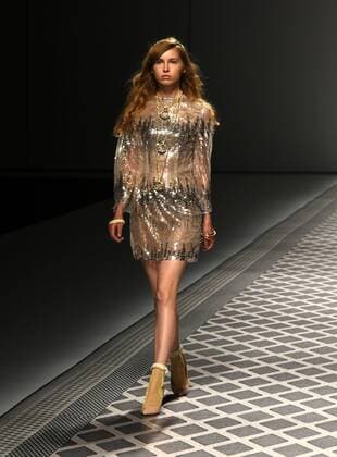 (160822) -- GUANGZHOU, Aug. 22, 2016 -- A model presents a fashion creation of Italian brand Alcoolique during the 2016 Guangdong Fashion Week in Guangzhou, capital of south China s Guangdong Province, Aug. 22, 2016. Nearly 50 activities will be held at the fashion week that kicked off here on Monday. )(mcg) CHINA-GUANGZHOU-FASHION WEEK (CN) HuangxGuobao 
