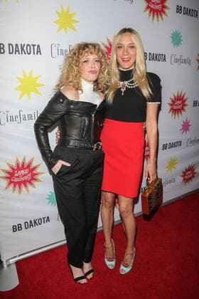 Natasha Lyonne und Chloe Sevigny, die beiden Schauspielerinnen bei der Antibirth Filmpremiere am 21.08.2016 in Los Angeles Antibirth Kino Premiere in Los Angeles, 2016 