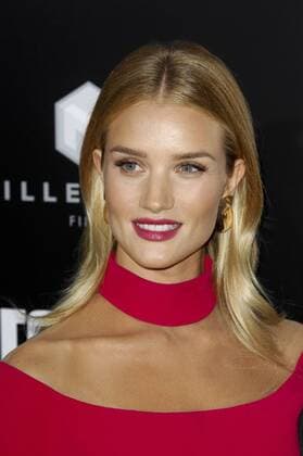 The Mechanic 2: Resurrection Filmpremiere in Hollywood Rosie Huntington-Whiteley THE MECHANIC 2: RESURRECTION FILM PREMIERE Hollywood Patrick Rideaux PicturePerfect