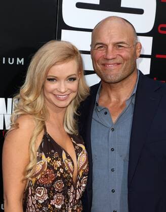 August 22, 2016 - Hollywood, CA, United States - 22 August 2016 - Hollywood, California - Mindy Robinson, Randy Couture. Premiere Of Summit Entertainment s Mechanic: Resurrection Held at ArcLight Hollywood. Photo Credit: AdMedia. Hollywood United States - ZUMAa123