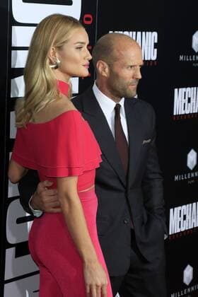 The Mechanic 2: Resurrection Filmpremiere in Hollywood LOS ANGELES - AUG 22: Jason Statham, Rosie Huntington-Whiteley at the Mechanic: Resurrection Premiere at the ArcLight Hollywood on August 22, 2016 in Los Angeles, CA  HPA