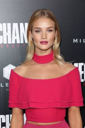 The Mechanic 2: Resurrection Filmpremiere in Hollywood Rosie Huntington-Whiteley bei der Mechanic: Resurrection Film Premiere am 22.08.2016 in Los Angeles Mechanic: Resurrection Kino Premiere in Los Angeles 
