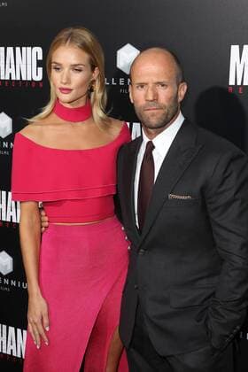 The Mechanic 2: Resurrection Filmpremiere in Hollywood Rosie Huntington-Whiteley und Jason Statham bei der Mechanic: Resurrection Film Premiere am 22.08.2016 in Los Angeles Mechanic: Resurrection Kino Premiere in Los Angeles 