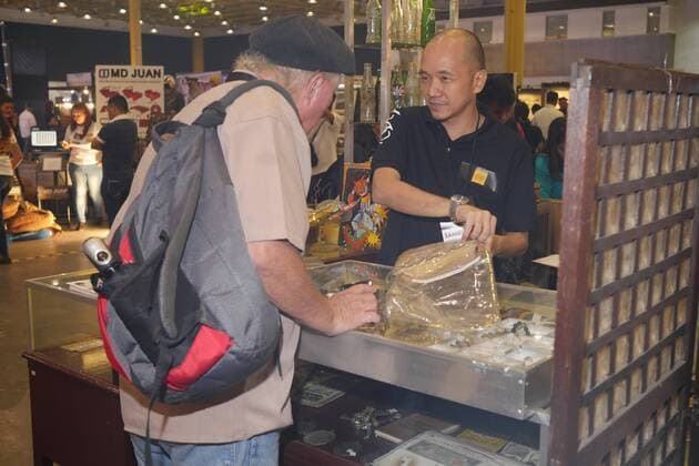 Philippines: HistoryCon 2016 Different exhibits of different programs in History Channel. The first-ever entertainment convention of its kind is here, in celebration of all things entertainment at History Con 2016  GeorgexBuid