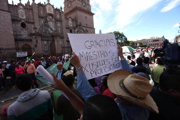 Protest gegen Bildungsreform in Mexiko August 26, 2016 - Mexico - EUM20160826EDU13.JPG.MORELIA, Mich. EducationEducacion-Michoacan.- Profesores de la CNTE de la seccion XVIII marchan, 26 de agosto de 2016, para exigir la abrogacion de la reforma educativa.  - ZUMAu78_