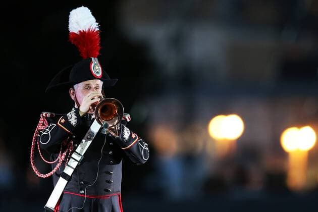 Proben fÃ¼r MilitÃ¤rmusikfestival in Moskau MOSCOW, RUSSIA - AUGUST 26, 2016: A member of the Carabinieri band (Rome, Italy) performs during a dress rehearsal of the 9th Spasskaya Tower International Military Music Festival in Moscow s Red Square. Artyom Geodakyan TASS  TS02ECCD