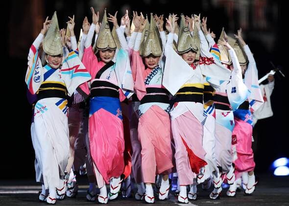 Proben fÃ¼r MilitÃ¤rmusikfestival in Moskau MOSCOW, RUSSIA - AUGUST 26, 2016: Members of Japan s Awa Odori folklore group perform during a dress rehearsal of the 9th Spasskaya Tower International Military Music Festival in Moscow s Red Square. Artyom Geodakyan TASS  TS02ECEE