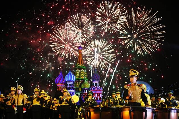 MOSCOW, RUSSIA - AUGUST 27, 2016: Fireworks at the opening of the 9th Spasskaya Tower international military music festival in Moscow s Red Square. Artyom Geodakyan TASS  TS02EF6C