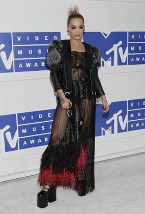 MTV Video Music Awards in New York Rita Ora arrives on the red carpet at the 2016 MTV Video Music Awards at Madison Square Garden in New York City on August 28, 2016. Performers at the 2016 MTV VMA s include Rihanna, Britney Spears, Ariana Grande and Nicki Minaj.  NYP20160828147 JOHNxANGELILLO