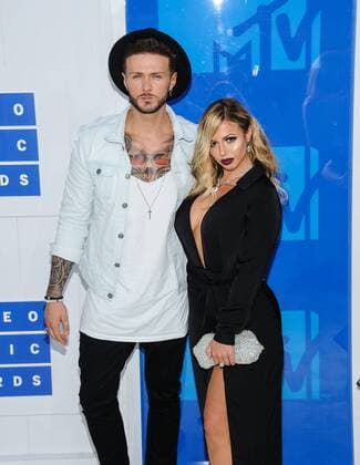 MTV Video Music Awards in New York August 28, 2016 - New York, NY, United States - 28 August 2016 - New York, New York - Holly and Kyle of Georgie Shore. 2016 MTV Video Music Awards at Madison Square Garden. Photo Credit: Mario Santoro AdMedia New York United States - ZUMAa123