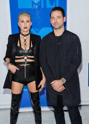 MTV Video Music Awards in New York August 28, 2016 - New York, NY, United States - 28 August 2016 - New York, New York - Phantogram. 2016 MTV Video Music Awards at Madison Square Garden. Photo Credit: Mario Santoro AdMedia New York United States - ZUMAa123