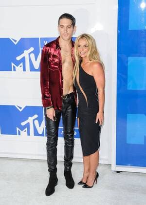 August 28, 2016 - New York, NY, United States - 28 August 2016 - New York, New York - G Eazy, Britney Spears. 2016 MTV Video Music Awards at Madison Square Garden. Photo Credit: Mario Santoro AdMedia New York United States - ZUMAa123
