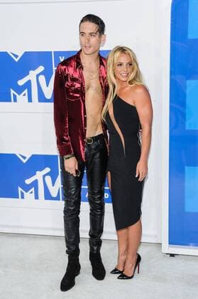 August 28, 2016 - New York, NY, United States - 28 August 2016 - New York, New York - G Eazy, Britney Spears. 2016 MTV Video Music Awards at Madison Square Garden. Photo Credit: Mario Santoro AdMedia New York United States - ZUMAa123