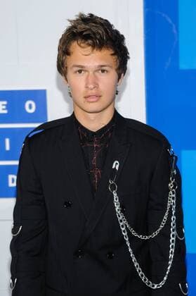 August 28, 2016 - New York, NY, United States - 28 August 2016 - New York, New York - Ansel Elgort. 2016 MTV Video Music Awards at Madison Square Garden. Photo Credit: Mario Santoro AdMedia New York United States - ZUMAa123