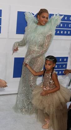 August 28, 2016 - New York, New York, U.S. - Singer BEYONCE KNOWLES and BLUE IVY attend the arrivals at the 2016 MTV Video Music Awards held at Madison Square Garden. New York U.S. - ZUMAk03_