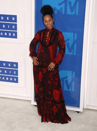 August 28, 2016 - New York, New York, U.S. - Singer ALICIA KEYS attends the arrivals at the 2016 MTV Video Music Awards held at Madison Square Garden. New York U.S. - ZUMAk03_