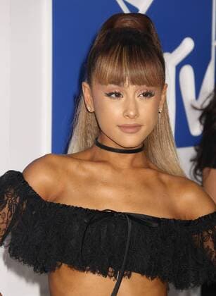 August 28, 2016 - New York, New York, U.S. - Singer ARIANA GRANDE attends the arrivals at the 2016 MTV Video Music Awards held at Madison Square Garden. New York U.S. - ZUMAk03_