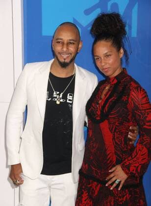 August 28, 2016 - New York, New York, U.S. - Singers SWIZZ BEATZ and ALICIA KEYS attend the arrivals at the 2016 MTV Video Music Awards held at Madison Square Garden. New York U.S. - ZUMAk03_