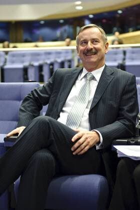 EU s transparency commissioner Siim Kallas make a statement on the lobby register review at European Commission headquarters in Brussels, Belgium on 2009-10-28 Â - ZUMAw80_
