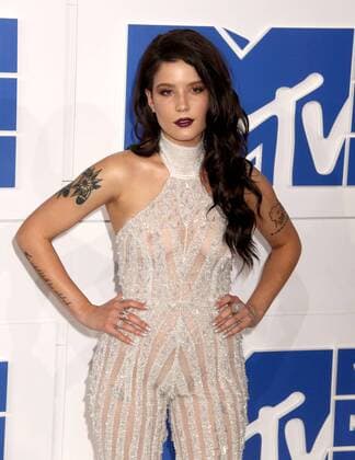 August 28, 2016 - New York, New York, U.S. - Singer HALSEY attends the arrivals at the 2016 MTV Video Music Awards held at Madison Square Garden. New York U.S. - ZUMAk03_