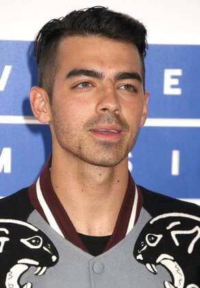 August 28, 2016 - New York, New York, U.S. - DNCE member JOE JONAS attends the arrivals at the 2016 MTV Video Music Awards held at Madison Square Garden. New York U.S. - ZUMAk03_