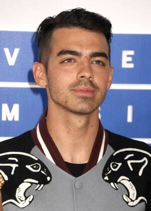 August 28, 2016 - New York, New York, U.S. - DNCE member JOE JONAS attends the arrivals at the 2016 MTV Video Music Awards held at Madison Square Garden. New York U.S. - ZUMAk03_