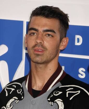 August 28, 2016 - New York, New York, U.S. - DNCE member JOE JONAS attends the arrivals at the 2016 MTV Video Music Awards held at Madison Square Garden. New York U.S. - ZUMAk03_