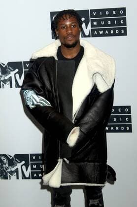 August 28, 2016 - New York, New York, U.S. - Singer actor SHAMEIK MOORE poses for photos in the press room at the 2016 MTV Video Music Awards held at Madison Square Garden. New York U.S. - ZUMAk03_