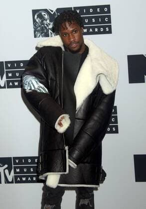 August 28, 2016 - New York, New York, U.S. - Singer actor SHAMEIK MOORE poses for photos in the press room at the 2016 MTV Video Music Awards held at Madison Square Garden. New York U.S. - ZUMAk03_