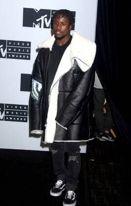 August 28, 2016 - New York, New York, U.S. - Singer actor SHAMEIK MOORE poses for photos in the press room at the 2016 MTV Video Music Awards held at Madison Square Garden. New York U.S. - ZUMAk03_