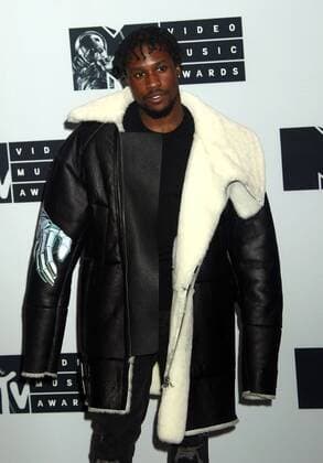 August 28, 2016 - New York, New York, U.S. - Singer actor SHAMEIK MOORE poses for photos in the press room at the 2016 MTV Video Music Awards held at Madison Square Garden. New York U.S. - ZUMAk03_