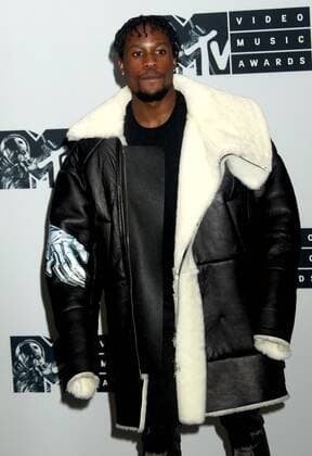 August 28, 2016 - New York, New York, U.S. - Singer actor SHAMEIK MOORE poses for photos in the press room at the 2016 MTV Video Music Awards held at Madison Square Garden. New York U.S. - ZUMAk03_