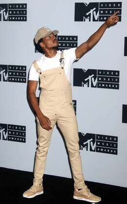 August 28, 2016 - New York, New York, U.S. - CHANCE THE RAPPER poses for photos in the press room at the 2016 MTV Video Music Awards held at Madison Square Garden. New York U.S. - ZUMAk03_
