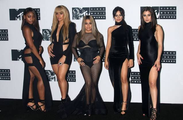 August 28, 2016 - New York, New York, U.S. - Members of FIFTH HARMONY, NORMANDI KORDEI, DINAH JANE HANSEN, ALLY BROOKE, CAMILA CABELLO and LAUREN JAUREGUI pose for photos in the press room at the 2016 MTV Video Music Awards held at Madison Square Garden. New York U.S. - ZUMAk03_