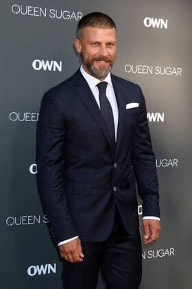 LOS ANGELES - AUG 29: Greg Vaughan at the Premiere Of OWN s Queen Sugar at the Warner Brothers Studios on August 29, 2016 in Burbank, CA  KathyxHutchins