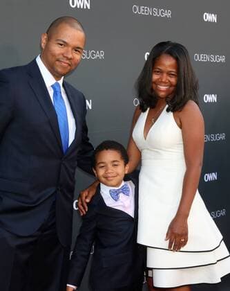 LOS ANGELES - AUG 29: Father, Ethan Hutchison, mother at the Premiere Of OWN s Queen Sugar at the Warner Brothers Studios on August 29, 2016 in Burbank, CA  KathyxHutchins