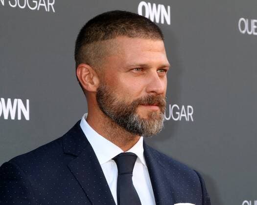 LOS ANGELES - AUG 29: Greg Vaughan at the Premiere Of OWN s Queen Sugar at the Warner Brothers Studios on August 29, 2016 in Burbank, CA  KathyxHutchins