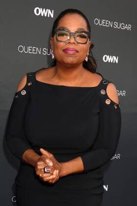 LOS ANGELES - AUG 29: Oprah Winfrey at the Premiere Of OWN s Queen Sugar at the Warner Brothers Studios on August 29, 2016 in Burbank, CA  KathyxHutchins