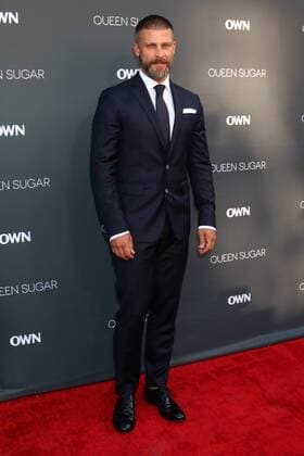 LOS ANGELES - AUG 29: Greg Vaughan at the Premiere Of OWN s Queen Sugar at the Warner Brothers Studios on August 29, 2016 in Burbank, CA  KathyxHutchins