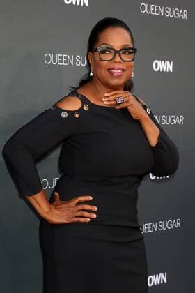 LOS ANGELES - AUG 29: Oprah Winfrey at the Premiere Of OWN s Queen Sugar at the Warner Brothers Studios on August 29, 2016 in Burbank, CA  KathyxHutchins