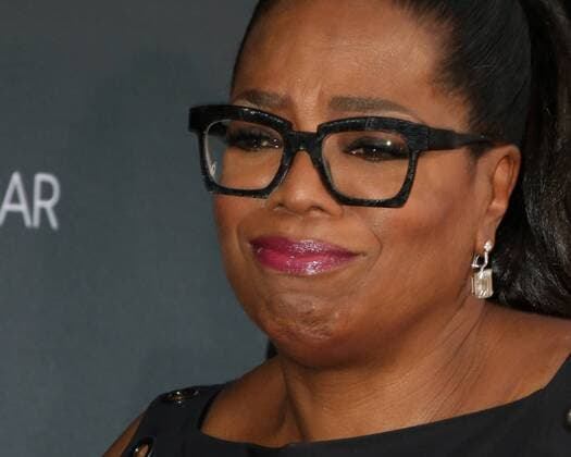 LOS ANGELES - AUG 29: Oprah Winfrey at the Premiere Of OWN s Queen Sugar at the Warner Brothers Studios on August 29, 2016 in Burbank, CA  KathyxHutchins