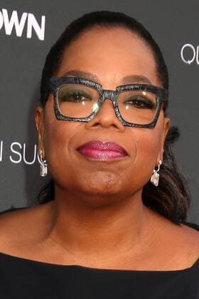 LOS ANGELES - AUG 29: Oprah Winfrey at the Premiere Of OWN s Queen Sugar at the Warner Brothers Studios on August 29, 2016 in Burbank, CA  KathyxHutchins