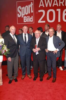 Willi Schulz, Geoffrey Charles Hurst, Uwe Seeler und Wolfgang Overath beim Sport Bild Award 2016 in der Fischauktionshalle. Hamburg, 29.08.2016 Foto:xgbrcix xFuturexImage