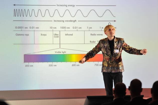 19.Goldener Computerpreis 2016 Neil Harbission erzaehlt aus seinem Leben als ernannter Cyborg Verleihung des 19. Goldener Computers der Fachzeitschrift Computer Bild im Axel-Springer-Haus in Berlin am 30.08.2016