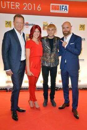 19.Goldener Computerpreis 2016 Dr. Hans Hammer, Eva Miss IFA 2016, Neil Harbisson, Axel Telzerow Verleihung des 19. Goldener Computers der Fachzeitschrift Computer Bild im Axel-Springer-Haus in Berlin am 30.08.2016