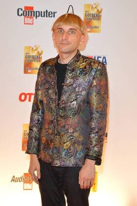 19.Goldener Computerpreis 2016 Neil Harbisson, Cyborg Verleihung des 19. Goldener Computers der Fachzeitschrift Computer Bild im Axel-Springer-Haus in Berlin am 30.08.2016