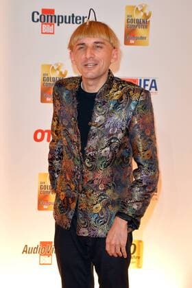 19.Goldener Computerpreis 2016 Neil Harbisson, Cyborg Verleihung des 19. Goldener Computers der Fachzeitschrift Computer Bild im Axel-Springer-Haus in Berlin am 30.08.2016