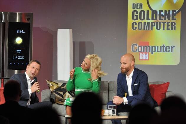 19.Goldener Computerpreis 2016 IFA Chef 2016, Jens Heithaker, Barbara Schoeneberger, Axel Telzerow Verleihung des 19. Goldener Computers der Fachzeitschrift Computer Bild im Axel-Springer-Haus in Berlin am 30.08.2016
